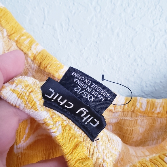 City Chic Yellow Sunshine Tropical Jumpsuit - Picture 7 of 7